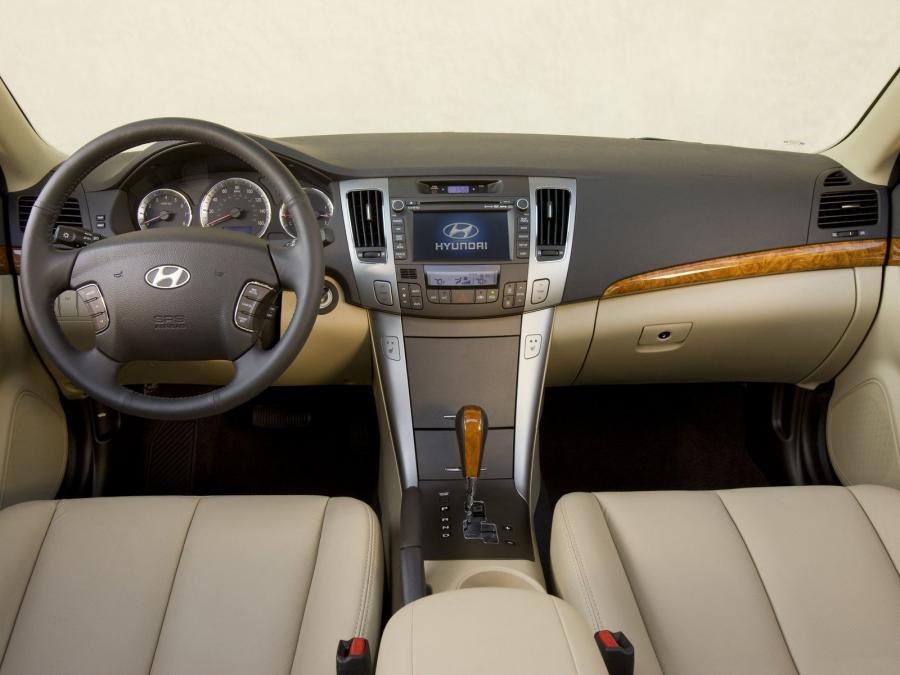  Hyundai Sonata 2008 года  (US) (фото 15 из 16)
